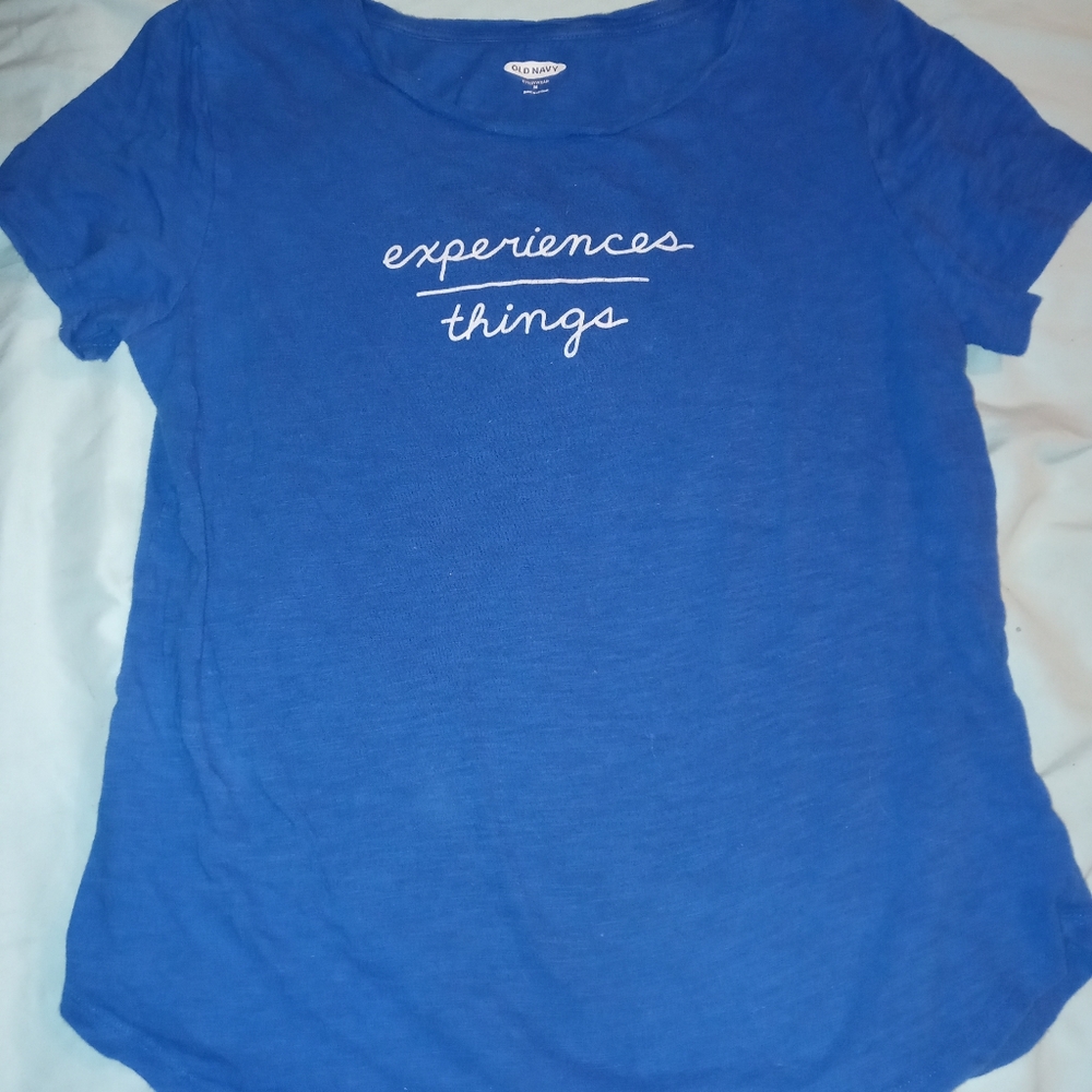 Old navy tee